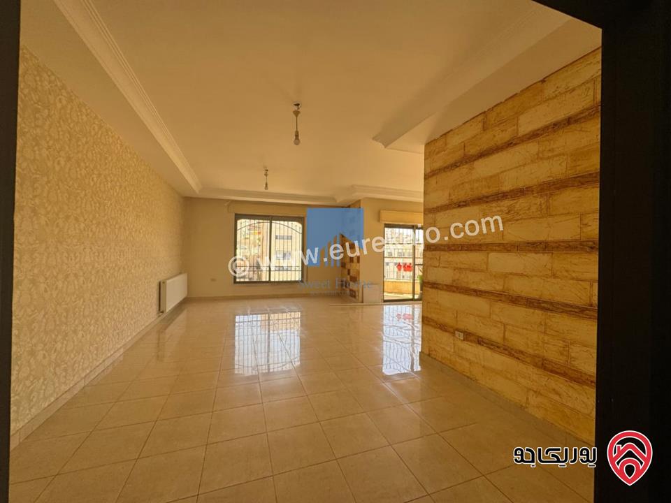 شقة مميزة للبيع في عمان - الجاردنز - خلف قاضي القضاة طابق ثالث 190م بسعر مغري