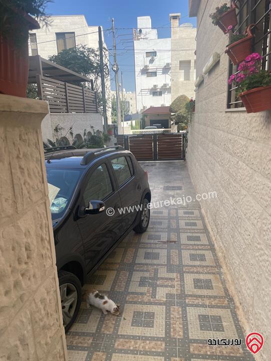 شقة دوبلكس طابق أرضي وشبه ارضي مساحة 310م داخلي و 300م خارجي للبيع في عمان - أم أذينة من المالك