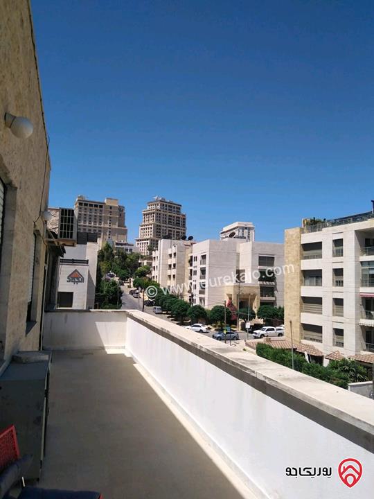 روف طابقي مساحة 290م داخلي و 70م خارجي تراس للبيع في عمان - الدوار الخامس