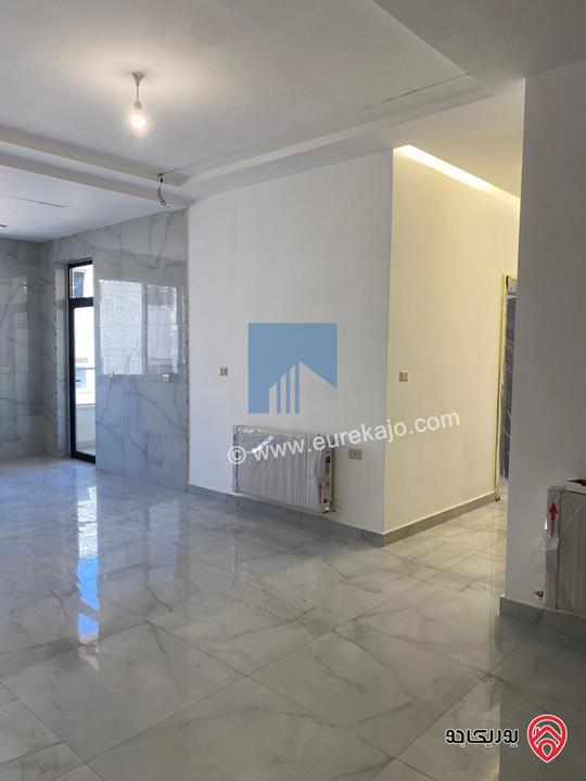 شقة فاخرة للبيع في عمان - خلدا - قرب الموفنبيك ومطعم ورد طابق اول 135م تشطيب سوبر ديلوكس لم تسكن