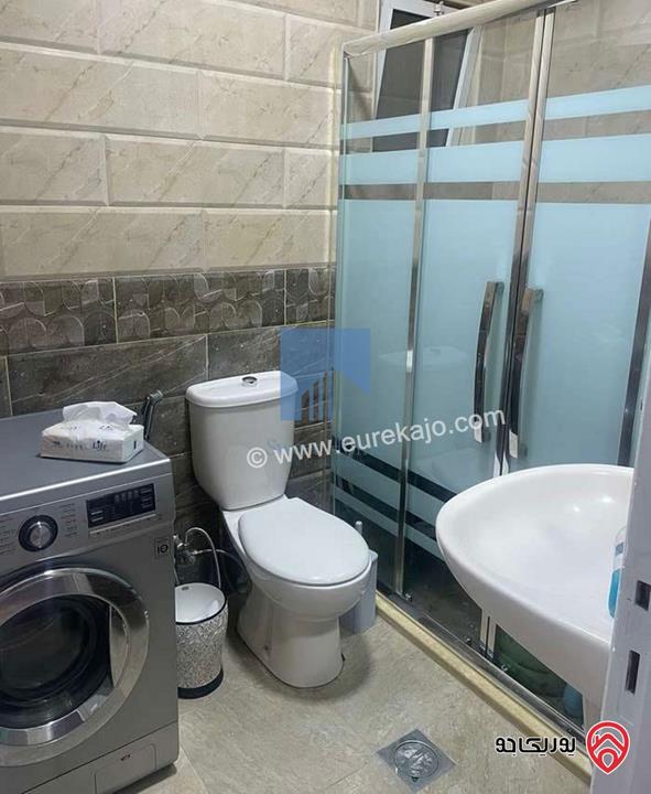 شقة مميزة شبه أرضية مساحة 130م للبيع في عمان - خلدا