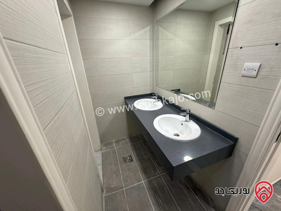 مكتب مميز مساحة 238م للإيجار في عمان - الدوار السادس شارع زهران