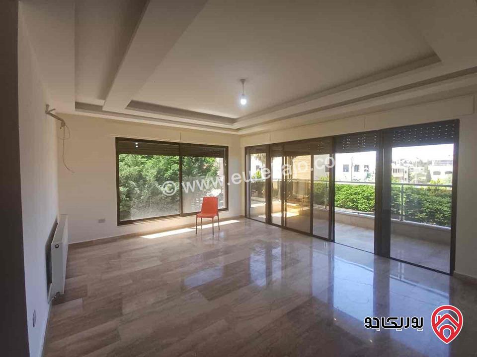 شقة فاخرة مساحة 160م طابق أول كأنها لم تسكن للايجار في عمان - أم السماق