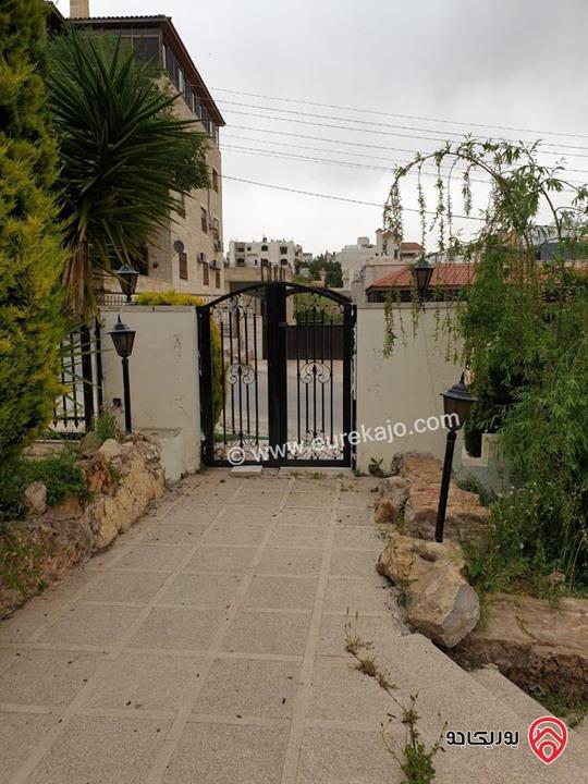 فيلا مساحة 1 دونم و 481م على ارض 2 دونم و 270م للبيع في عمان - الكرسي