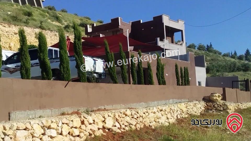 مزرعة مساحة الأرض 3 دونم و 728م والبناء 250م للبيع مرتفعة وذات إطلالة رائعة في جرش منطقة تل الرز  