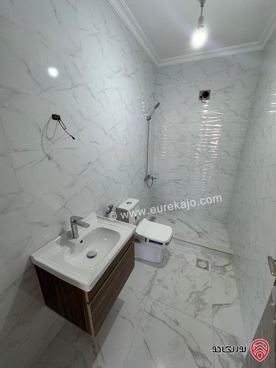 فيلا فاخرة مساحة 678م على أرض 639م مع اطلالة خلابة للبيع في بلعاس / ناعور