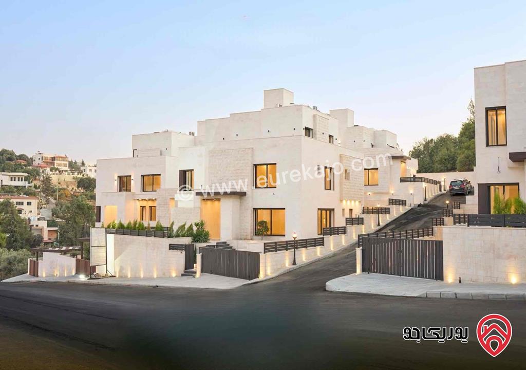 فلل مستقلة مرتبة جديدة عدد 8 بمساحات مختلفة للبيع في عمان - دابوق