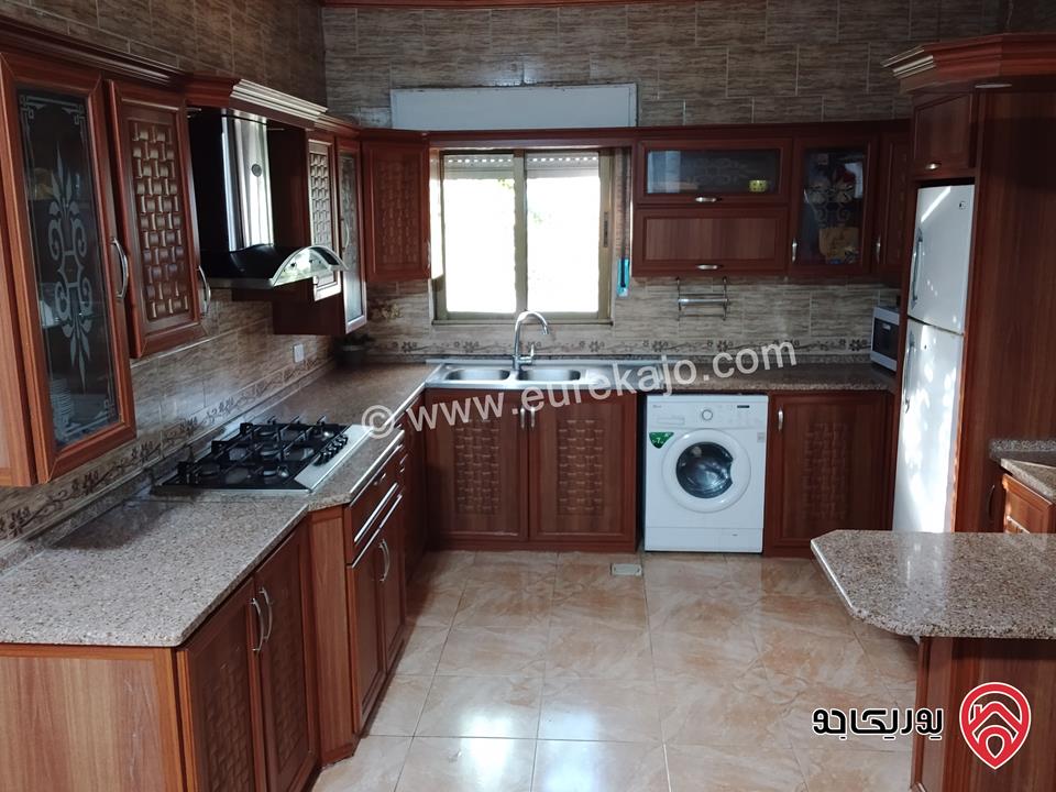 شقة طابق ثالث مساحة 130م للبيع في عمان - المنارة