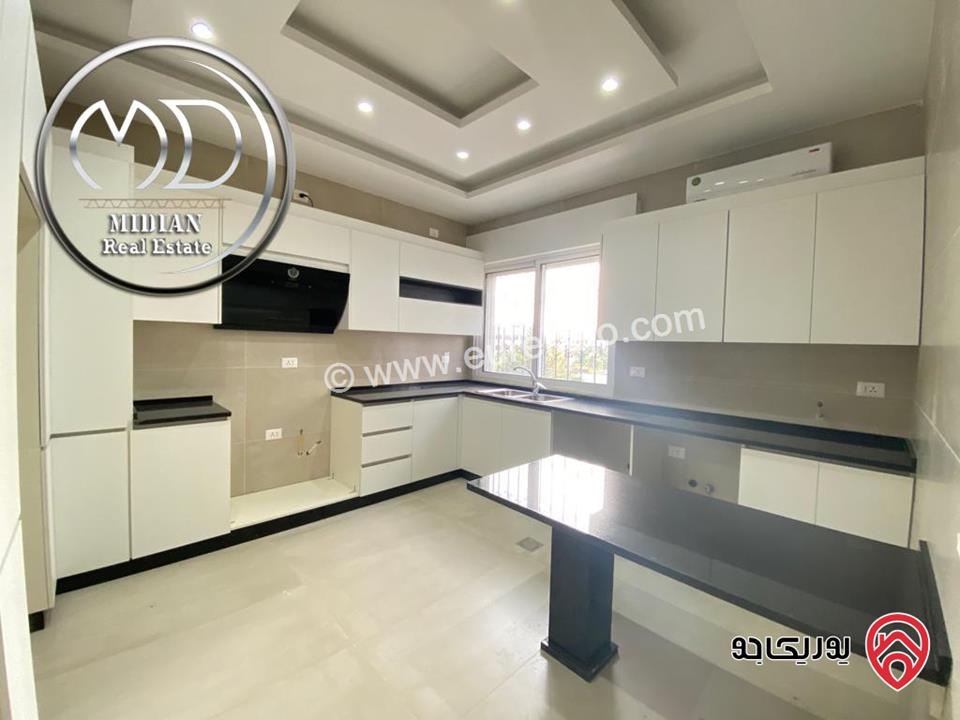 شقق فارغة للايجار في عمان - الرابية مساحات 180م تشطيبات و ديكورات عصرية فاخرة اطلالة جميلة بسعر مميز