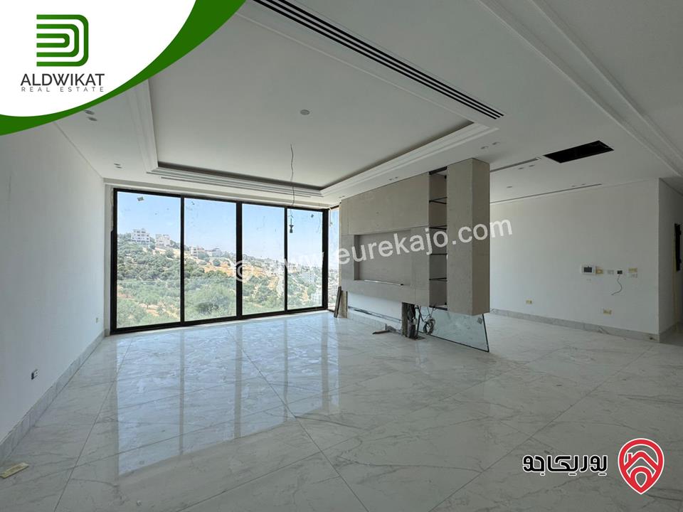 فيلا مستقلة للبيع بالقرب من دابوق / الهاشمية مساحة البناء 700م ومساحة الارض 555م ومساحة الحديقة 150م والترس 200م 