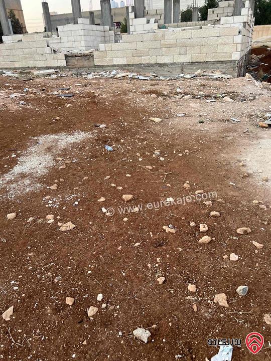 منزل عظم مساحة 224م على أرض 911م للبيع في الخشافية أحد - شرق عمان 