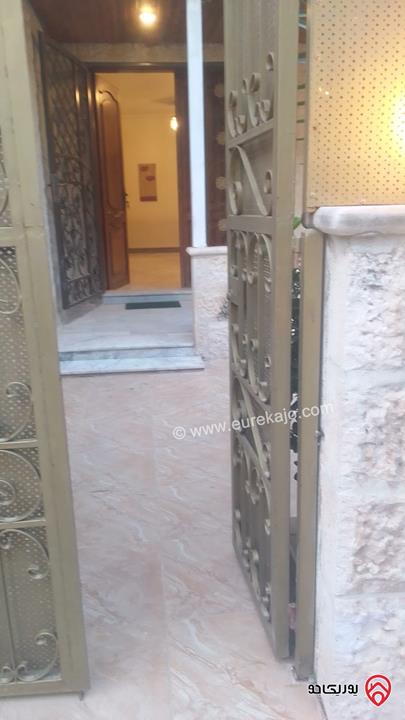 شقة ارضية مساحة 110م داخلي و 50م خارجي للبيع في عمان - الصويفية 