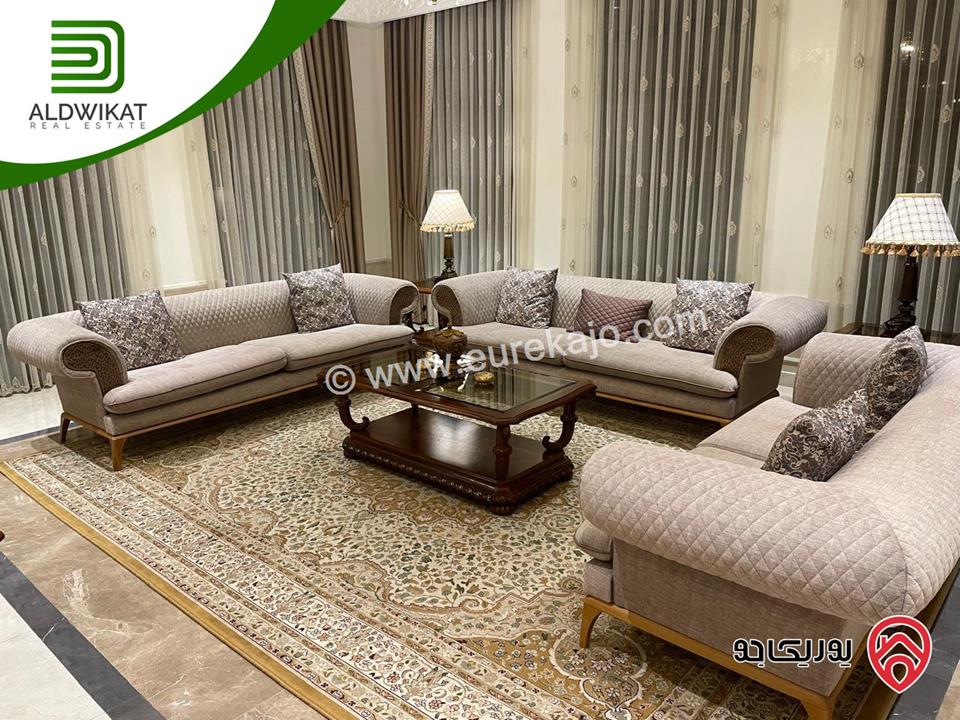 قصر مميز مفروش للبيع في عمان - دابوق مساحة الارض 2650م والبناء 2000م الترس 700م موقع قصور وفلل واطلالة خلابه