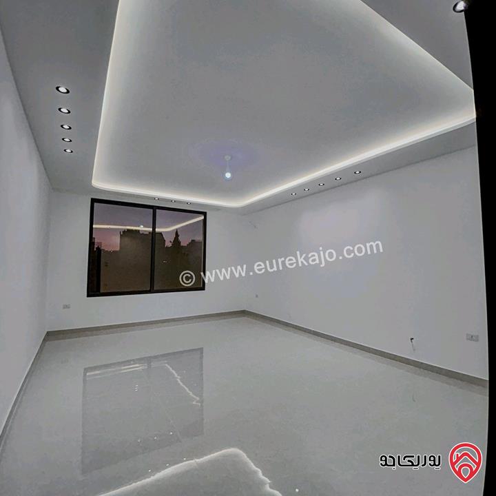 شقة طابق اول مساحة 210م للبيع في عمان - شفا بدران