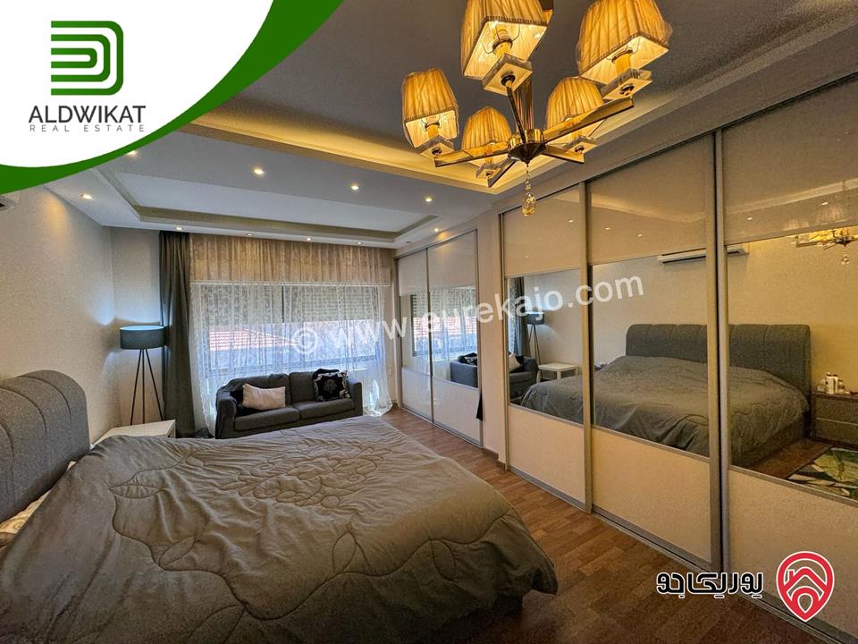 شقة مفروشة للايجار في عمان - عبدون خلف السفارة الامريكية طابق اول مساحة البناء 190 م والترس 66م