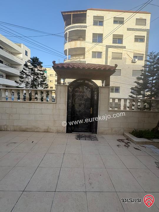 فيلا مساحة 500م على أرض 406م للبيع في الزرقاء - جبل طارق قرب اسواق مكة  