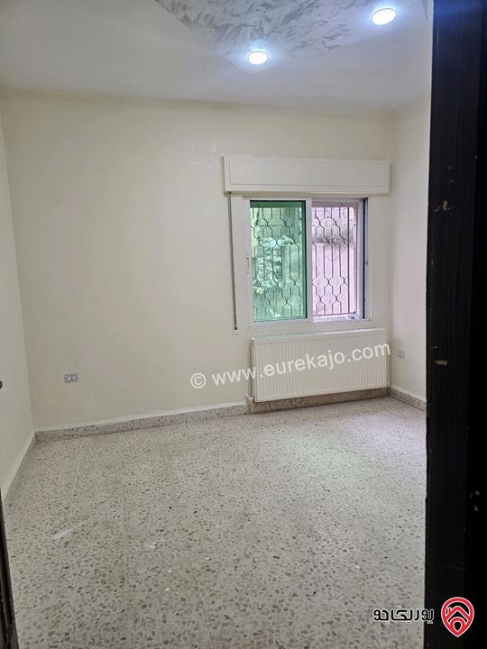 شقة فارغة طابق أول مساحة 170م للايجار من المالك مباشرة في عمان - خلدا 