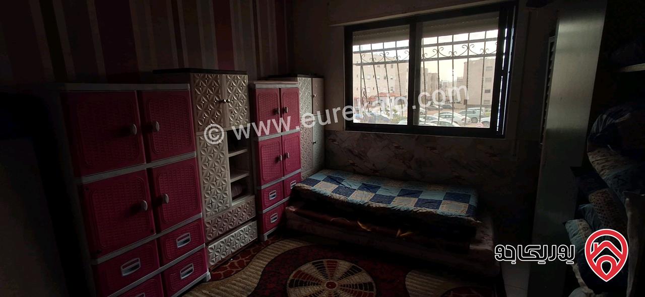 شقة أرضية مرتفعة مساحة 150م للبيع في عمان - طبربور