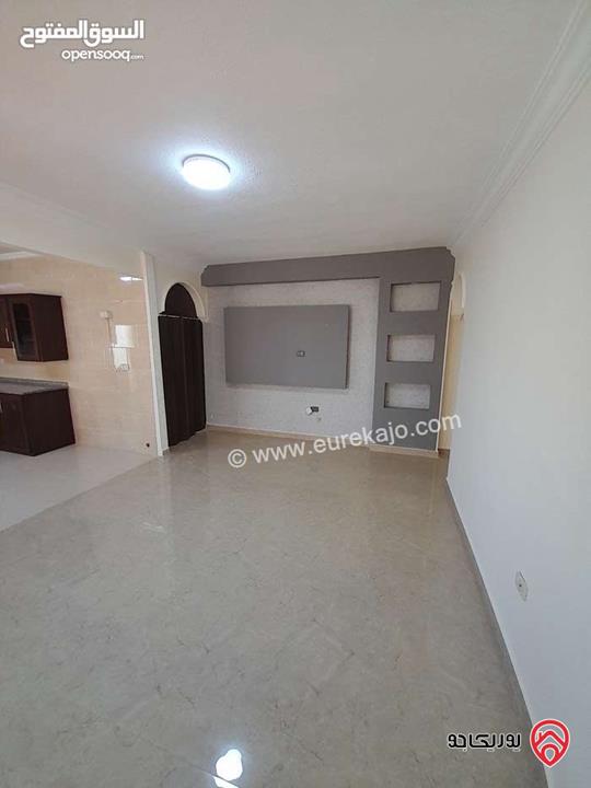 شقة سوبر ديلوكس مساحة 200م طابق ثاني للإيجار في عمان - البنيات