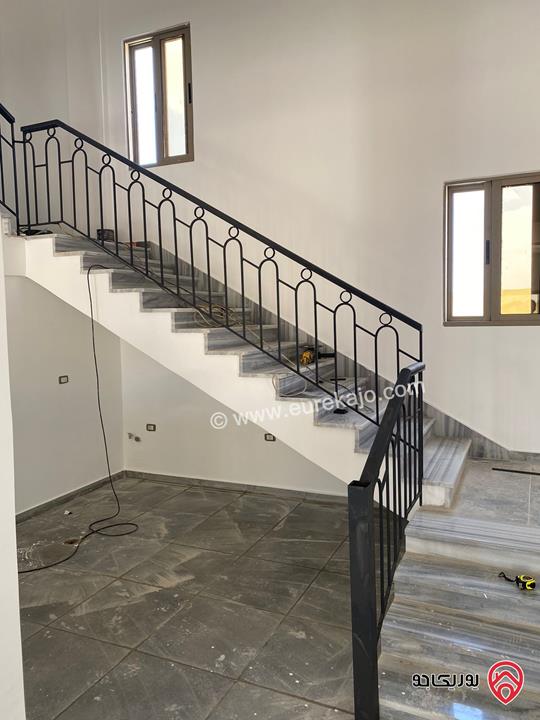 مزرعة مساحة الأرض 3427م والبناء 155م للبيع في المفرق - بلعما	