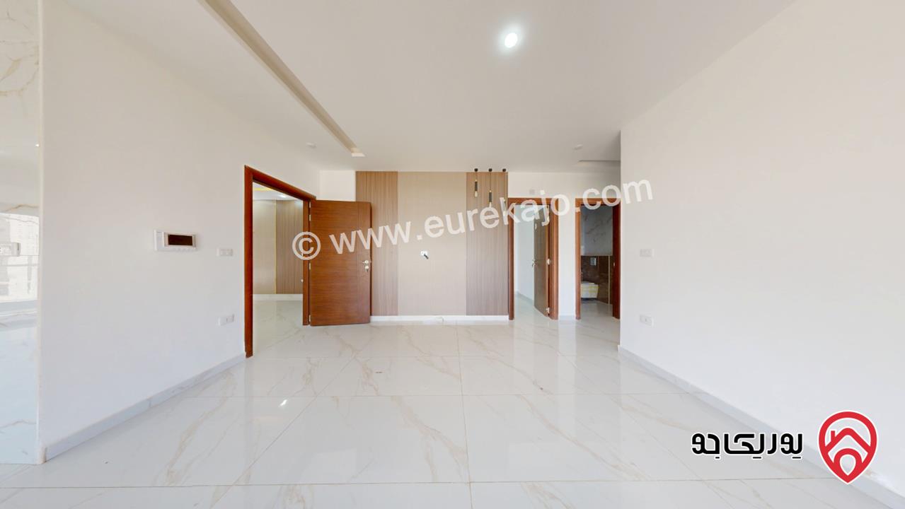 شقة مميزة ارضية مساحة 150م مع ترس 60م و كراج و مدخل مستقل للبيع في عمان - ضاحية الرشيد