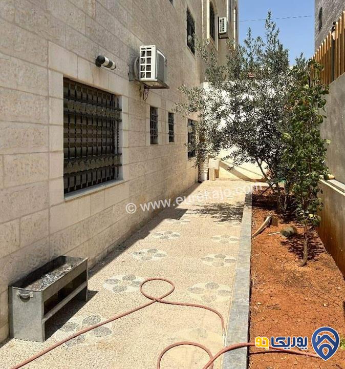 منزل مستقل لقطه مساحة الأرض 280م ومساحة البناء 325م للبيع في الزرقاء - مدينة الشرق 