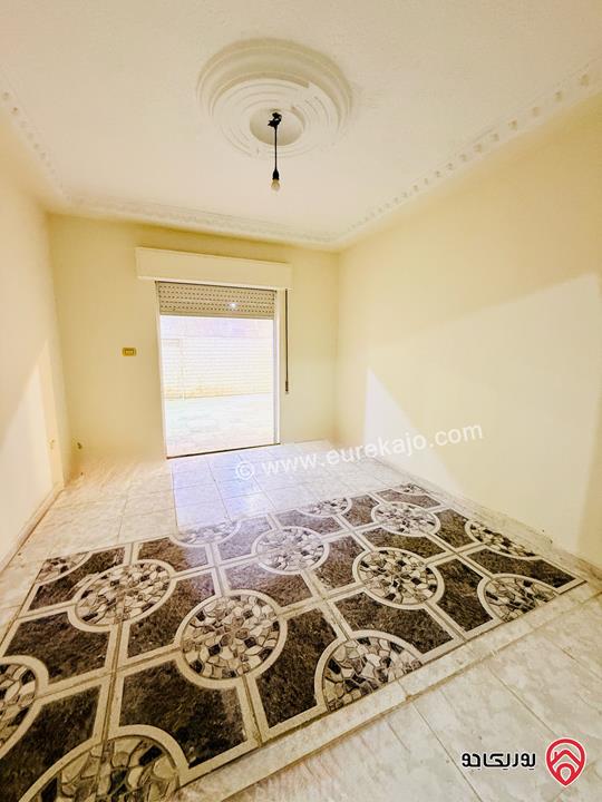 شقة طابق أرضي مساحة 200م للبيع في عمان - طبربور 