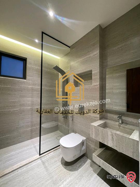 شقة فارغة طابق ثالث دوبلكس مساحة 230م للايجار في عمان - حي الصحابة 