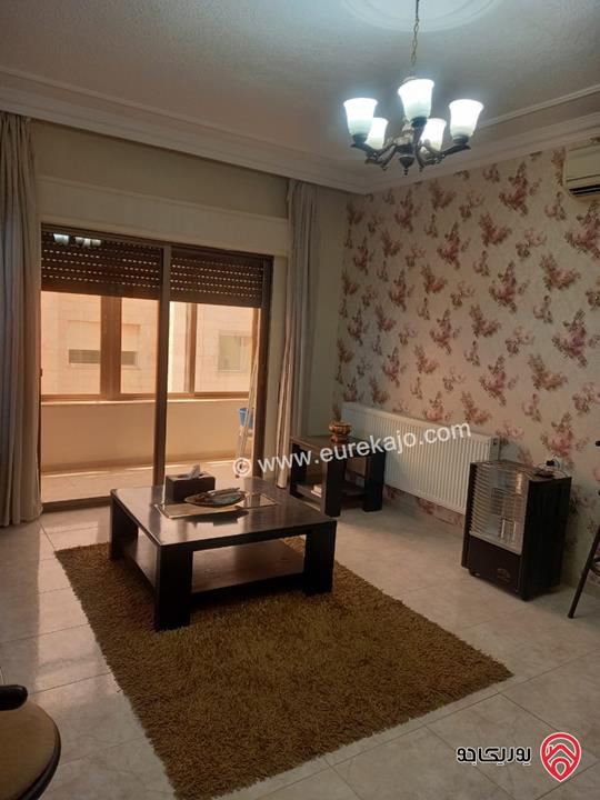 شقة طابق ثالث مساحة 175م للبيع في عمان - خلدا