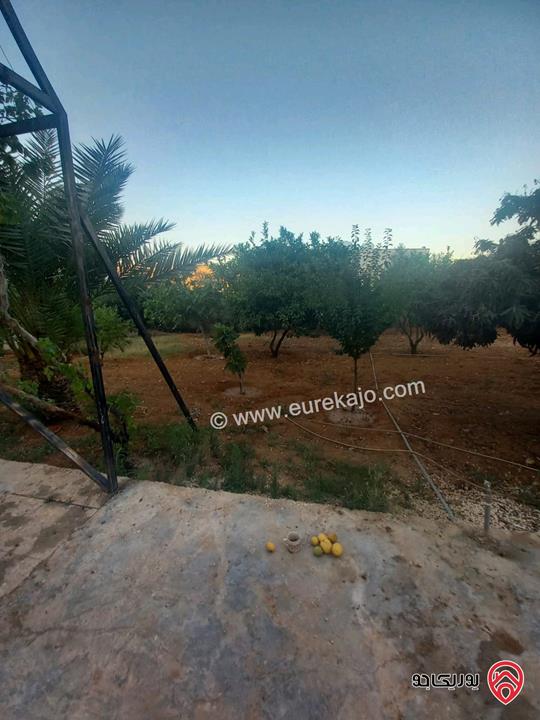 فيلا مساحة 500م على أرض 1900م للبيع في عمان - منطقة ام الدنانير 