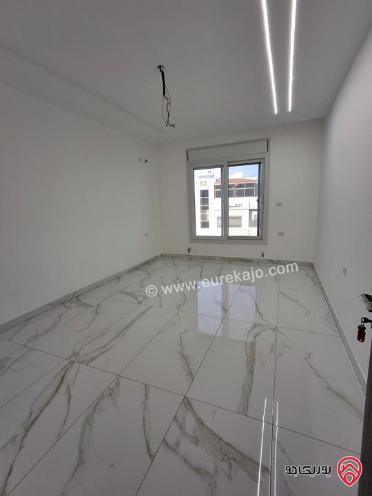 شقة طابق رابع دوبلكس مساحة 210م للبيع في عمان - الجبيهة 