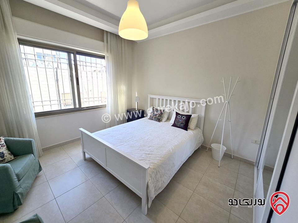 شقة مفروشة فخمة طابق ثاني مساحة 180م للايجار في جبل عمان