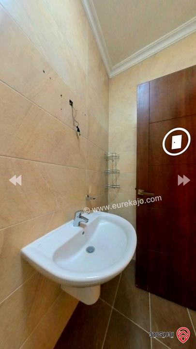 شقة طابق أول مساحة 194م للبيع في عمان - ام أذينة قرب شارع مكة 