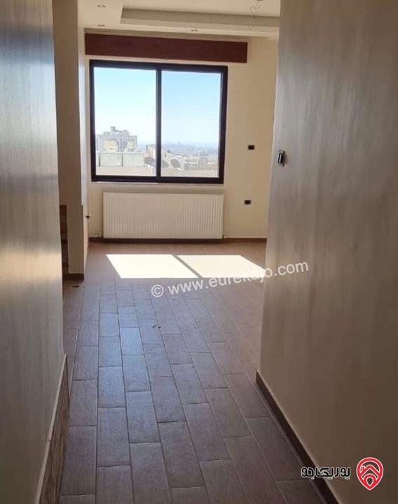 شقة سوبر ديلوكس مساحة 200م طابق ثاني للايجار في عمان - خلدا 