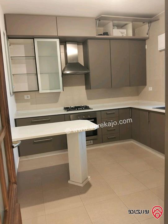 شقة فارغة طابق أول مساحة 90م للايجار في عمان - ضاحية النخيل 