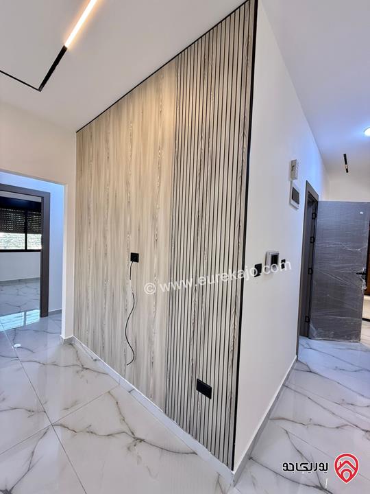 شقة أرضية مساحة 128م داخلي و 160م خارجي للبيع في عمان - البنيات 