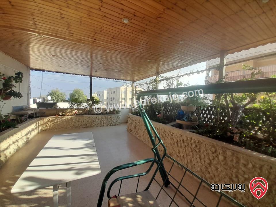 عمارة سكنية مكونة من (4) طوابق على أرض 372م للبيع في عمان - طبربور  