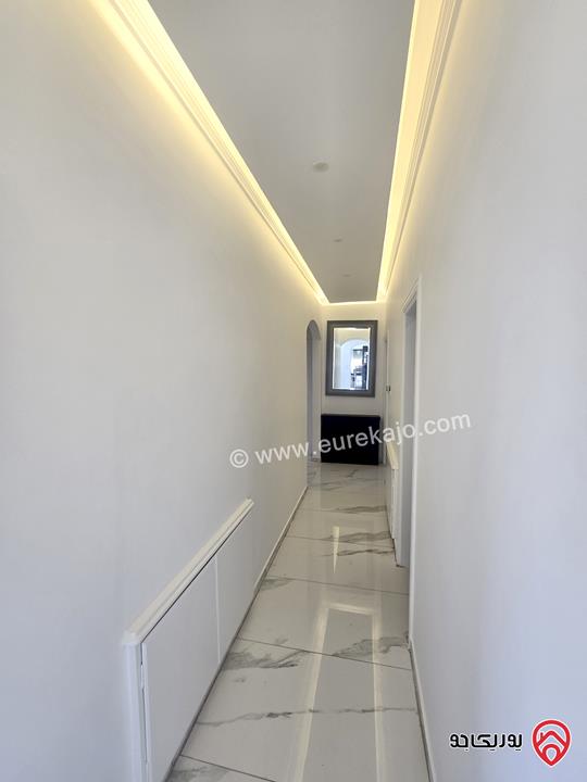 شقة فارغة مساحة 200م طابق أول للايجار في عمان - الرابية