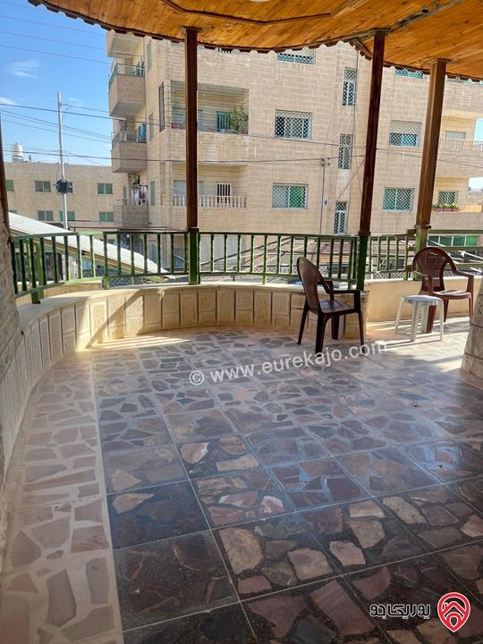 ڤيلا مساحة 350م على أرض 1 دونم للبيع في الزرقاء الجديدة