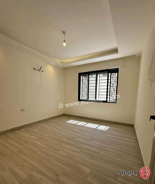 شقة شبه أرضية مساحة 200م للايجار في عمان - دابوق 