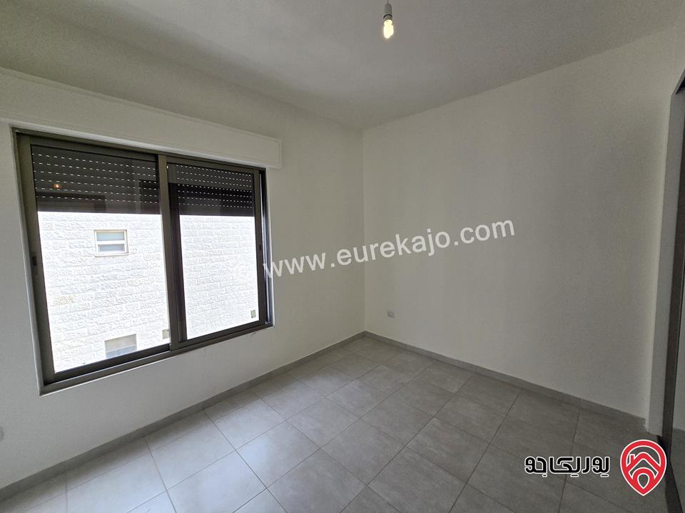 شقة طابق ثاني مساحة 180م فارغة جديدة للإيجار في عمان - أم أذينة