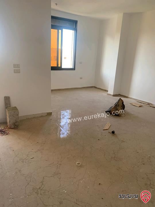 شقة عمار جديد وتشطيب جديد مساحة 140م للايجار في اربد - حي المقري