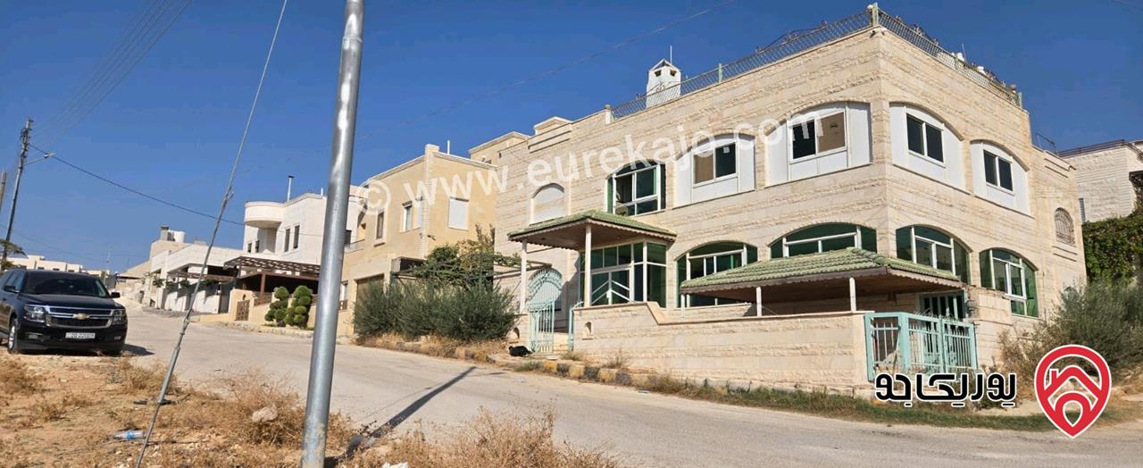 فيلا مساحة 650م على أرض 475م للبيع في عمان - أم البساتين