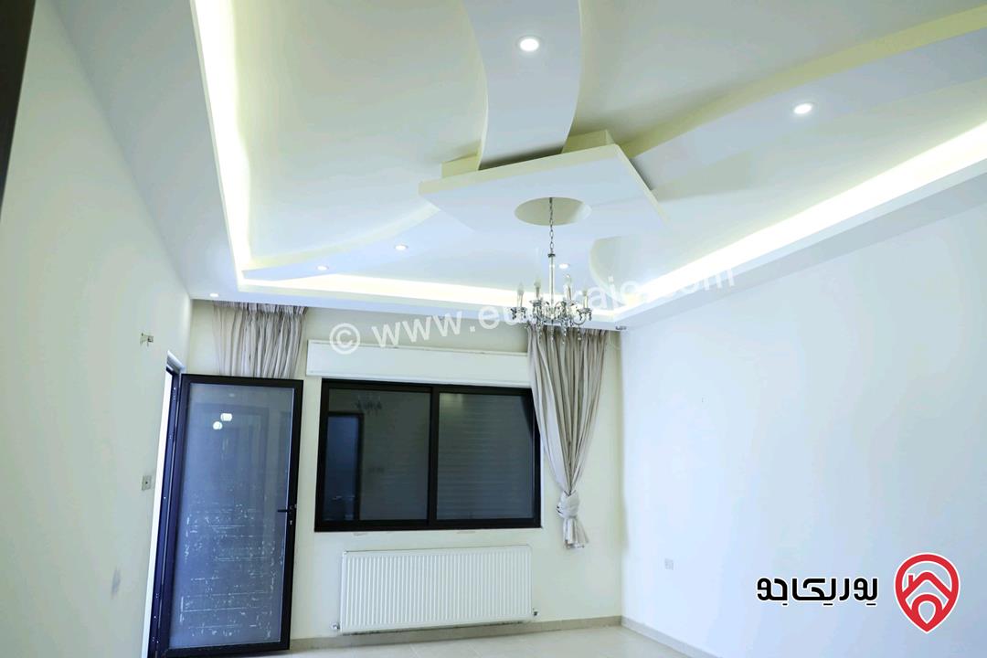 شقة ارضية مساحة 173م داخلي و 40م خارجي للبيع في عمان - مرج الحمام 