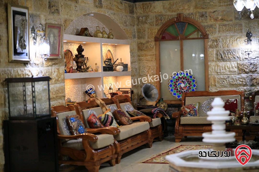 فيلا مساحة 1150م على أرض 2 دونم للبيع مع الأثاث في عمان - منطقة الجبيهة