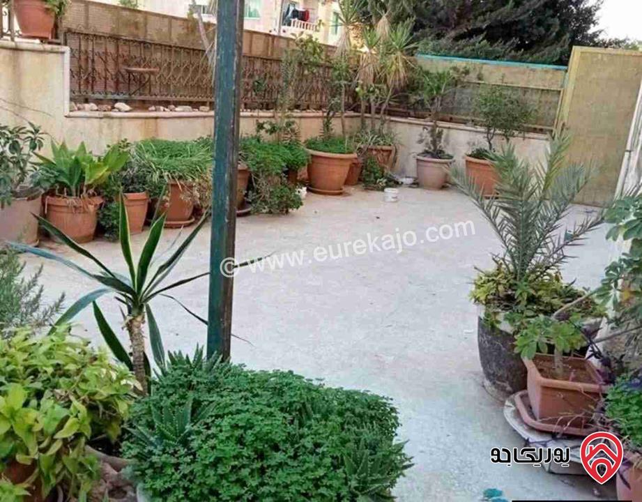 شقة أرضية مساحة 152م داخلي و 150م خارجي للبيع في عمان - طبربور 