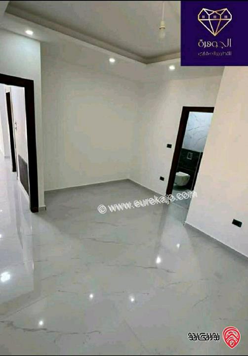 عرض خاص ع اخر شقة طابق اول مساحة 140م لم تسكن للبيع في عمان - الجاردنز 