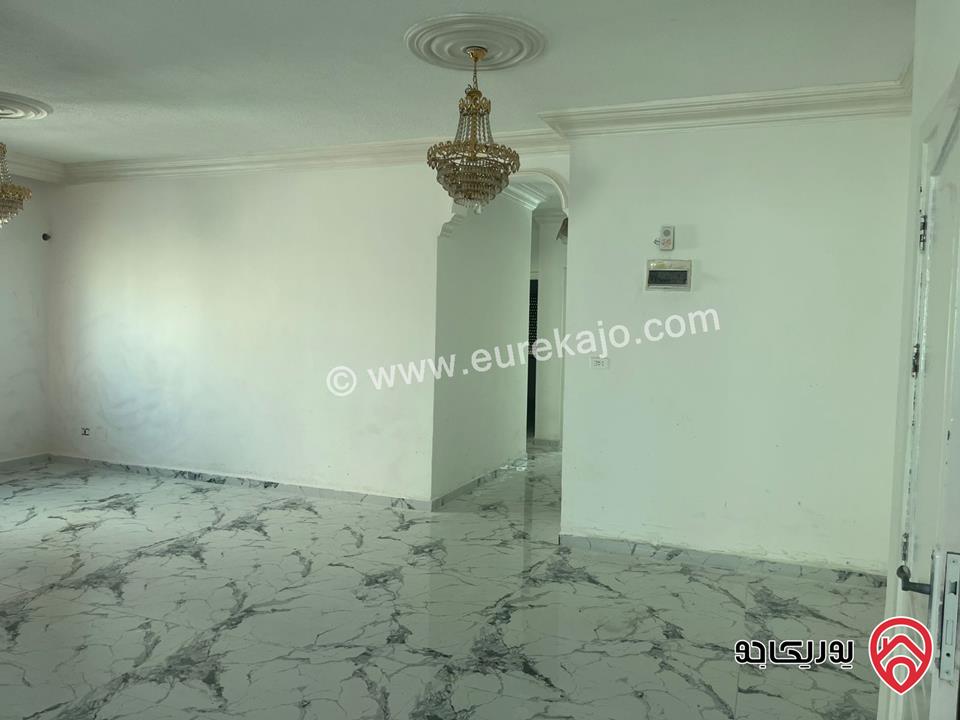 شقة مجددة بالكامل مساحة 139م طابق ثاني للبيع في عمان - ضاحية الاقصى 