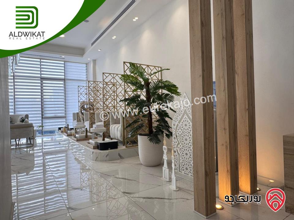 صالون سيدات للبيع في عمان - الدوار السابع خلف الملكية مساحة 80م موقع حيوي ومميز وبسعر مناسب 