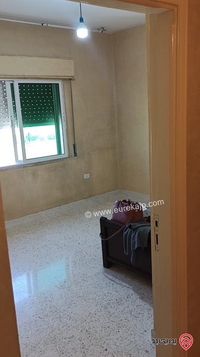 شقة مساحة 143م طابق رابع للبيع في عمان - ماركا الجنوبية عند نادي السباق